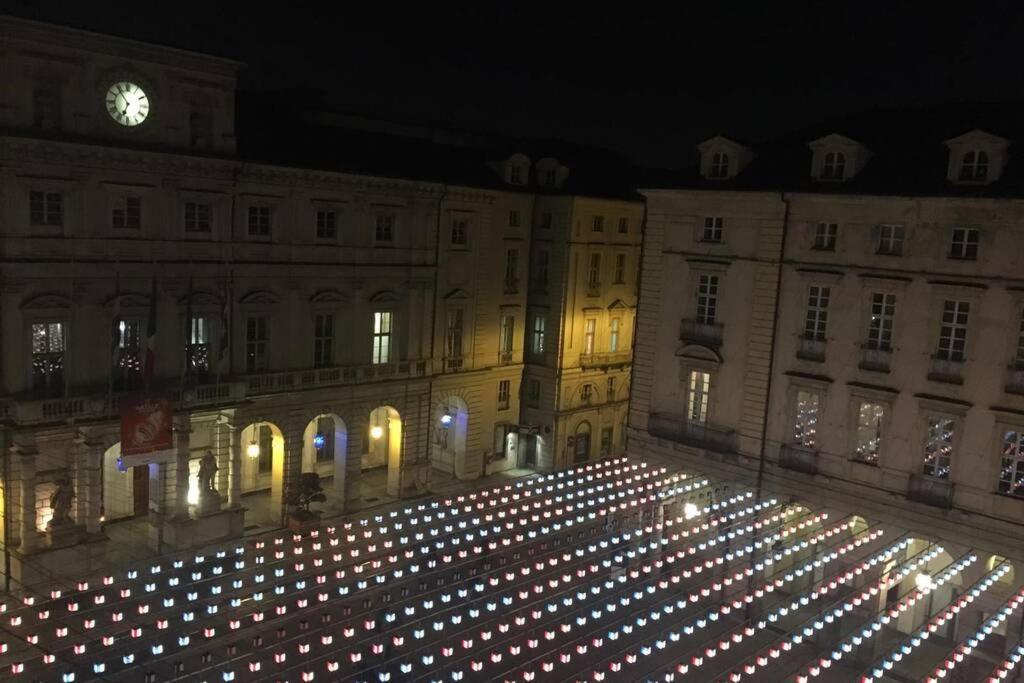 Charmant Maison In Centro Turin Luaran gambar